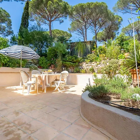 別荘 Domaine Des Restanques By Interhome